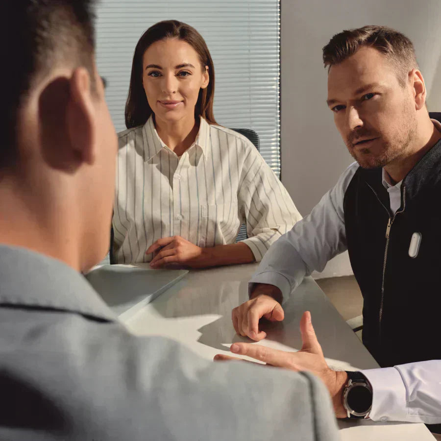 equipo en sala de reuniones