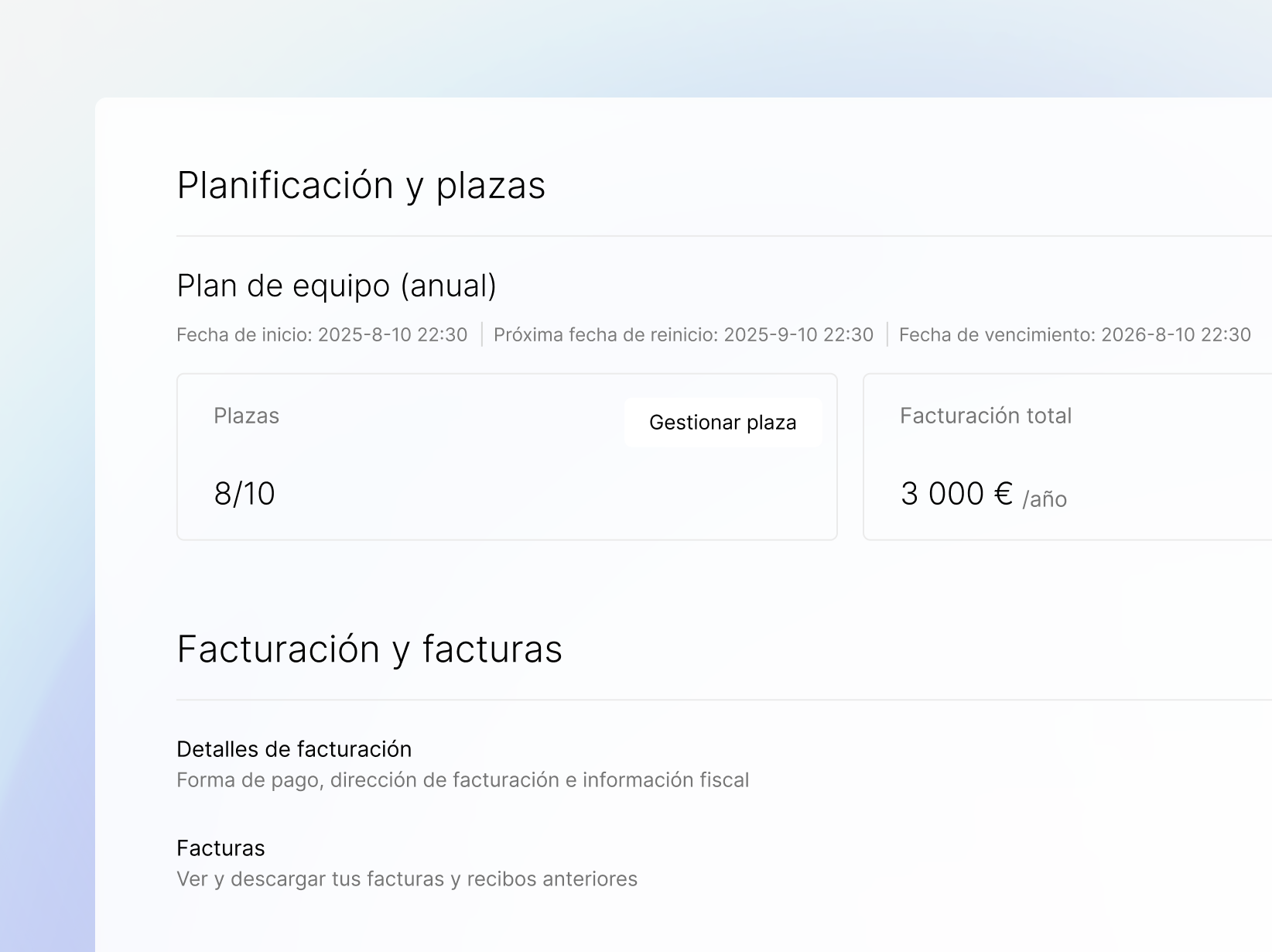 Interfaz de usuario de Plaud App mostrando detalles de un plan de equipo anual: 8/10 plazas usadas y facturación total de 300